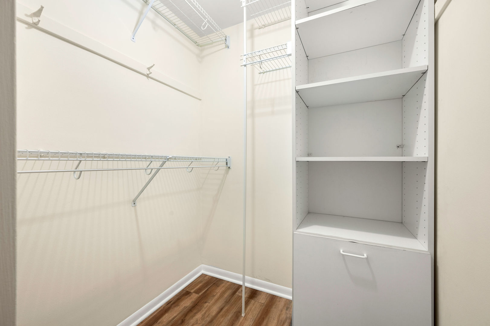 835 Ridge Avenue, Unit 303 Evanston, IL 60202 - Photo 16 of 20 Gallery Image 16