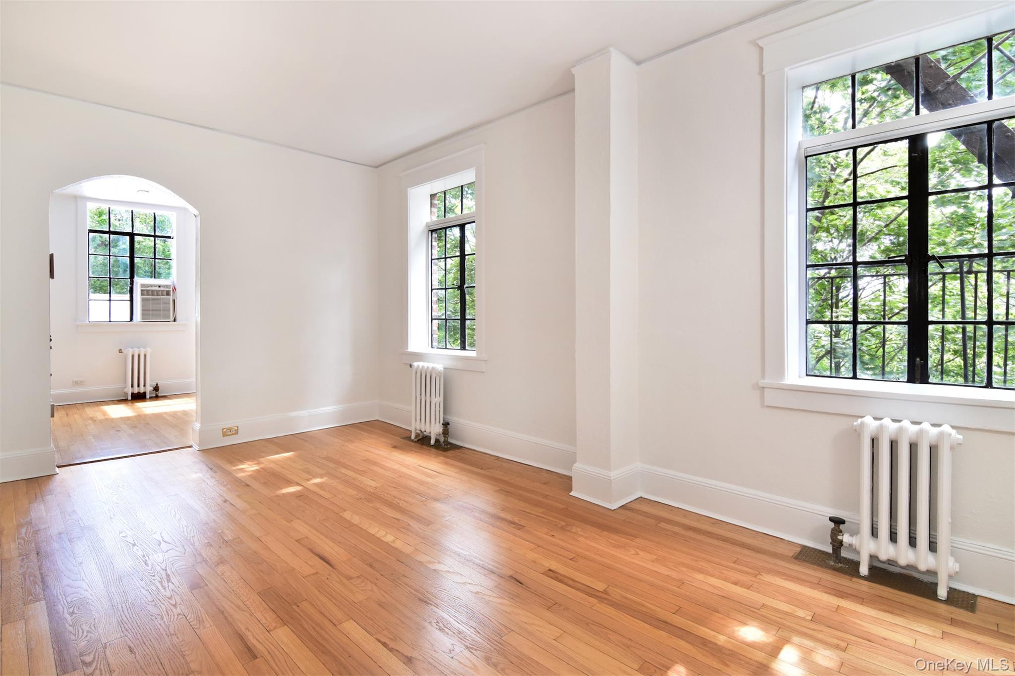 48 Sagamore Road, Unit 32 Bronxville, NY 10708 - Photo 2 of 14 Lvving Area