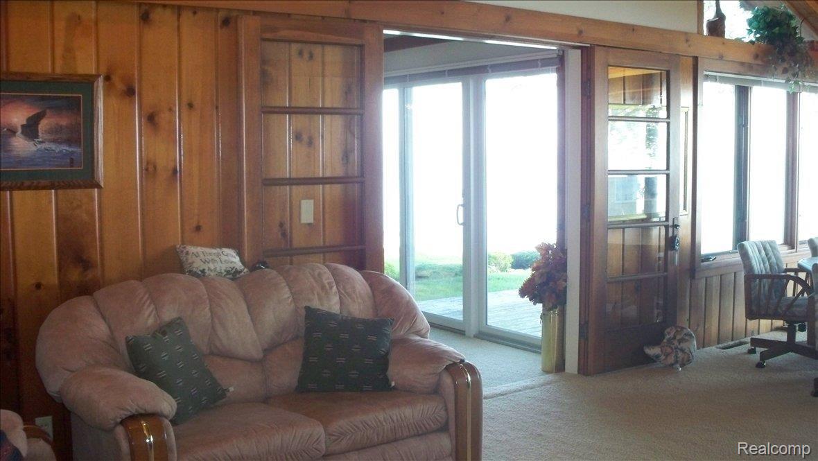 8538 Crescent Beach Road Pigeon, MI 48755 - Photo 8 of 11 sliding doors
