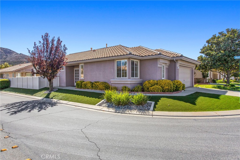 5776 Orange Tree Avenue Banning, CA 92220 - Photo 4 of 35