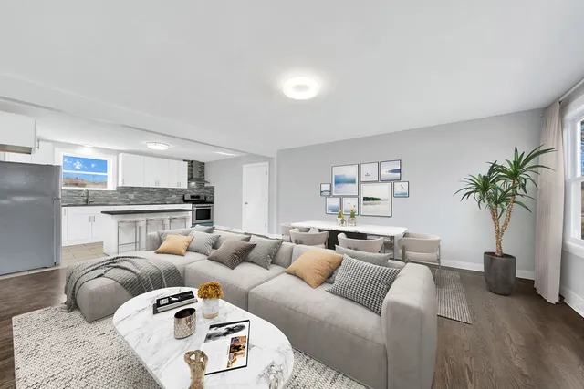 $195,000 | 316 East 24th Street, Chicago Heights, IL 60411