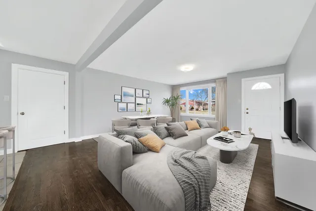 $195,000 | 316 East 24th Street, Chicago Heights, IL 60411