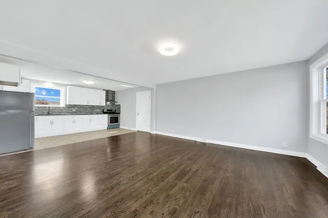 $195,000 | 316 East 24th Street, Chicago Heights, IL 60411