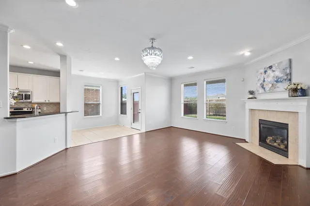 $2,450 | 1946 Hawthorne Brook Lane, Fresno, TX 77545