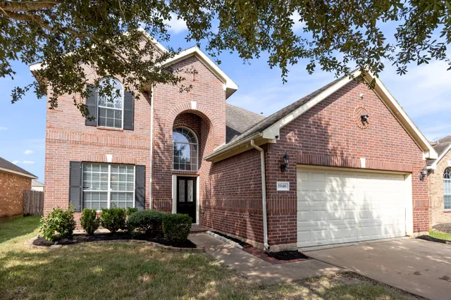 $2,450 | 1946 Hawthorne Brook Lane, Fresno, TX 77545