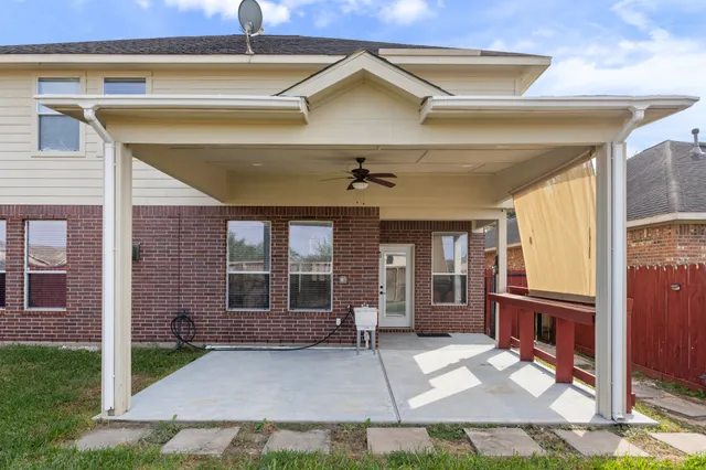 $2,450 | 1946 Hawthorne Brook Lane, Fresno, TX 77545