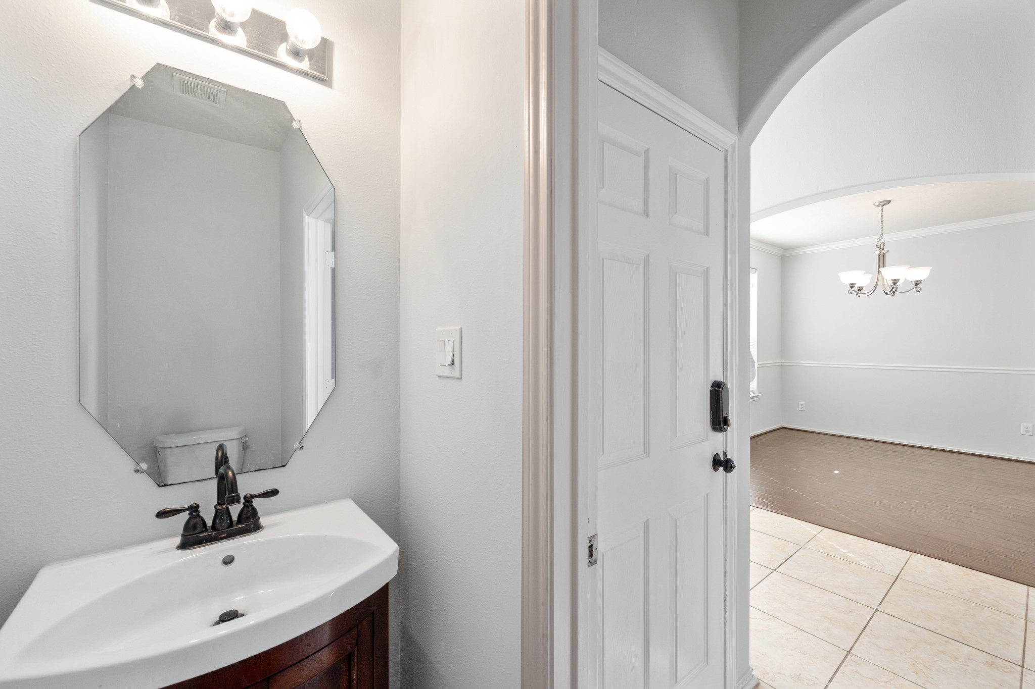 1946 Hawthorne Brook Lane Fresno, TX 77545 - Photo 9 of 38 Half Bathroom situated downstairs