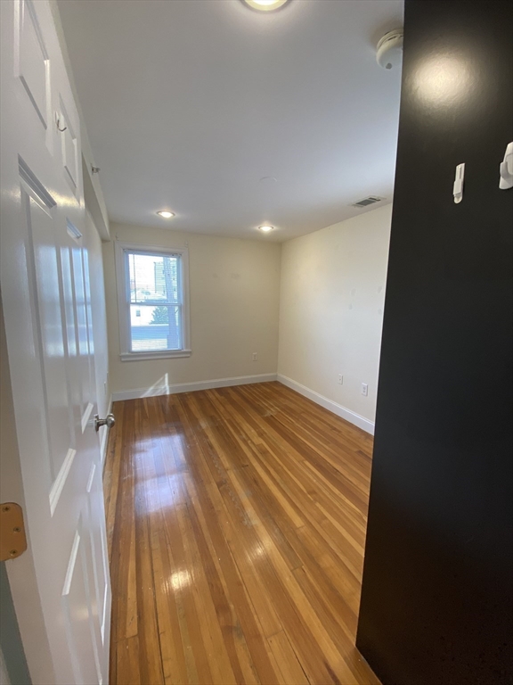 4 Ropes Street, Unit 2 Salem, MA 01970 - Photo 5 of 34 Gallery Image 5