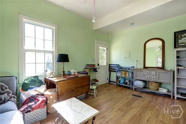 $279,900 | 536 East Gordon Lane, Savannah, GA 31401