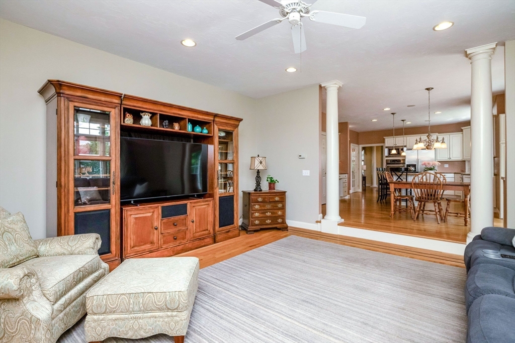 42 Coach Road North Attleboro, MA 02760 - Photo 12 of 42