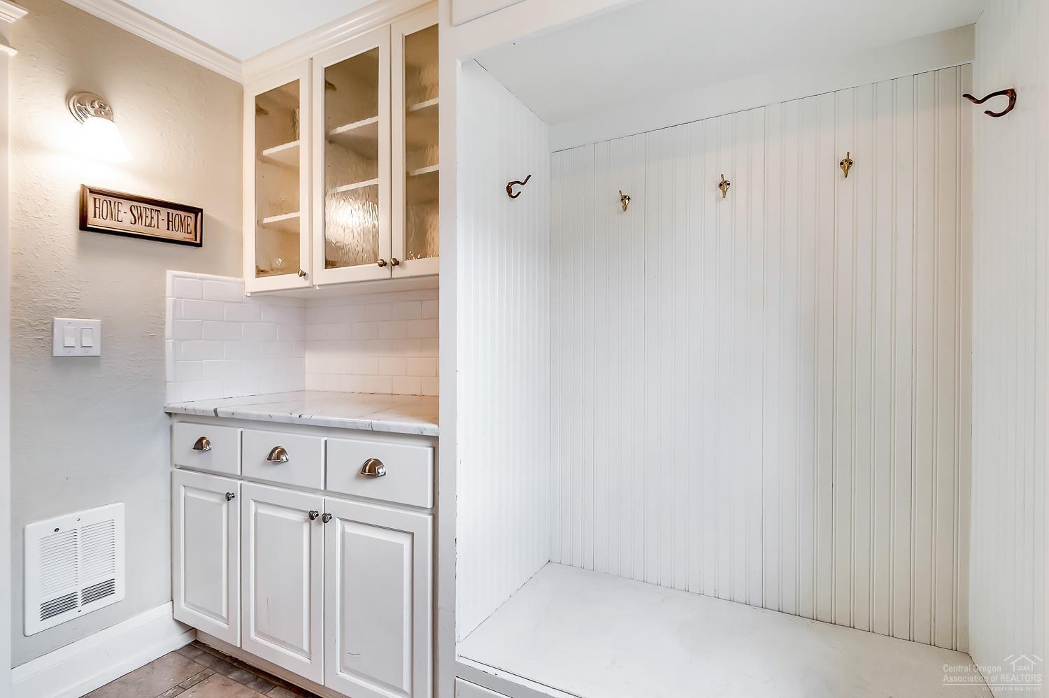 846 Northwest Riverside Boulevard Bend, OR 97703 - Photo 11 of 25 Additional Photo