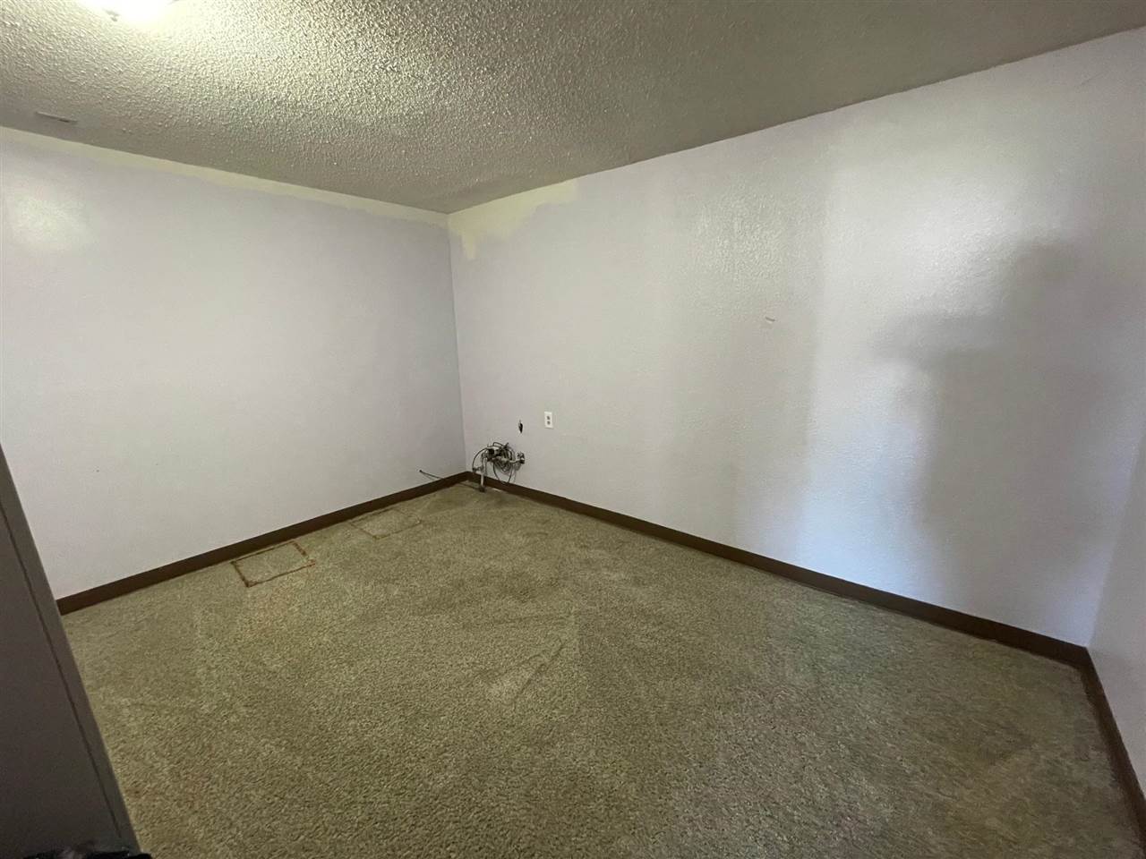 3221 Edgewood Road Southwest Cedar Rapids, IA 52404 - Photo 25 of 31 Gallery Image 25