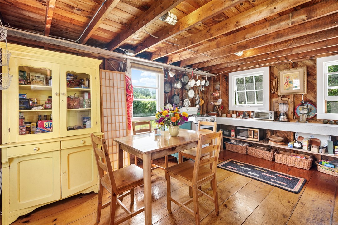 602 Corn Neck Road Block Island, RI 02807 - Photo 11 of 32