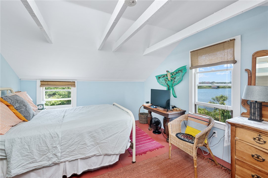 602 Corn Neck Road Block Island, RI 02807 - Photo 22 of 32 Primary Bedroom