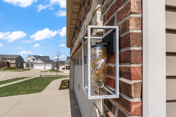 $440,000 | 1302 Wicklow Drive, Bloomington, IL 61705