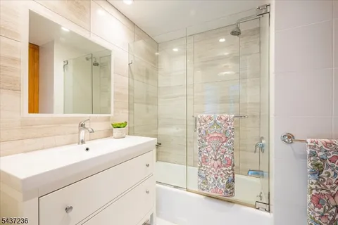 $929,000 | 2 Harvard Street, Montclair, NJ 07042