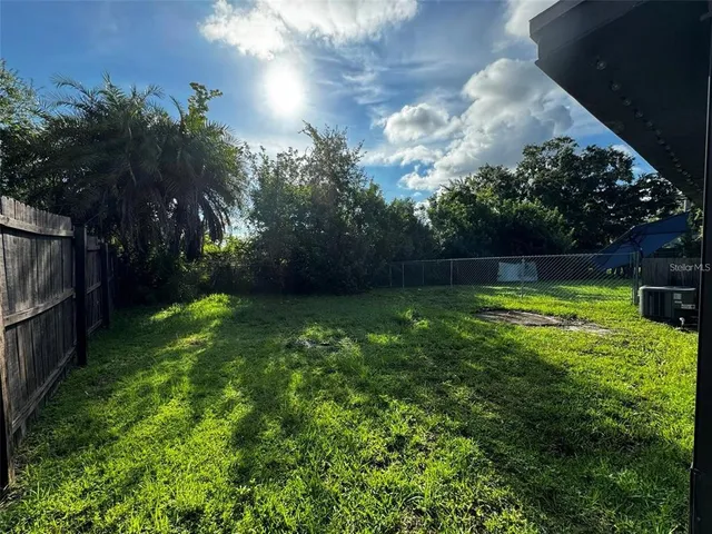 $1,650 | 1364 Fairway Drive, Lakeland, FL 33801