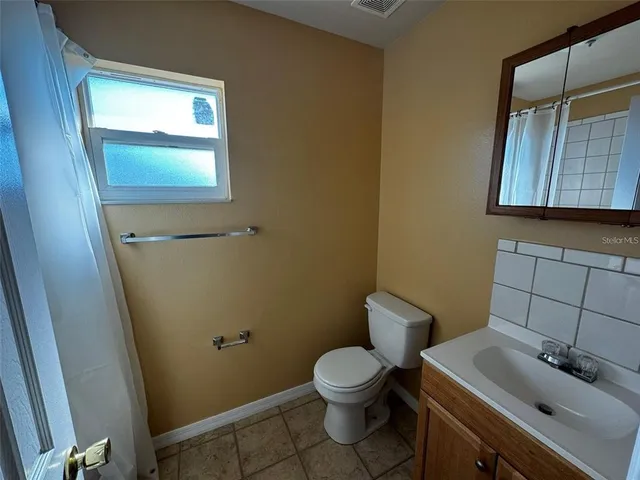 $1,650 | 1364 Fairway Drive, Lakeland, FL 33801