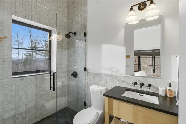 $1,125,000 | 3635 Under The Mountain Road, Londonderry, VT 05155