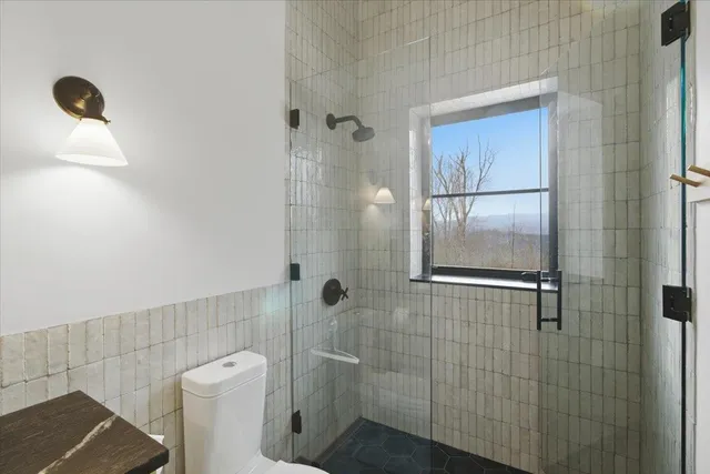 $1,125,000 | 3635 Under The Mountain Road, Londonderry, VT 05155