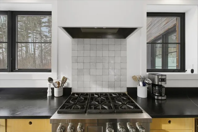 $1,125,000 | 3635 Under The Mountain Road, Londonderry, VT 05155