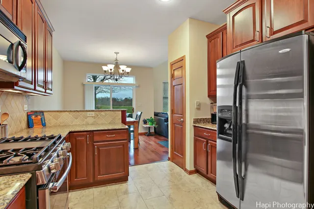 $349,000 | 2840 Cattail Court, Unit C, Wauconda, IL 60084