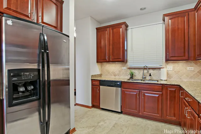 $349,000 | 2840 Cattail Court, Unit C, Wauconda, IL 60084