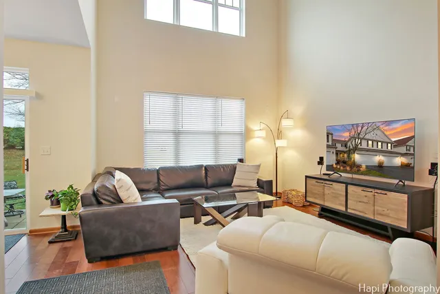 $349,000 | 2840 Cattail Court, Unit C, Wauconda, IL 60084