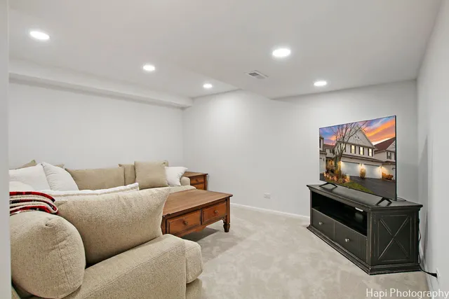 $349,000 | 2840 Cattail Court, Unit C, Wauconda, IL 60084