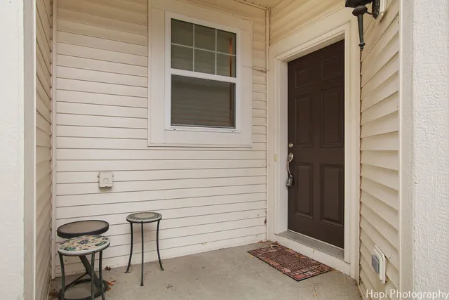 $349,000 | 2840 Cattail Court, Unit C, Wauconda, IL 60084