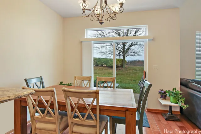 $349,000 | 2840 Cattail Court, Unit C, Wauconda, IL 60084