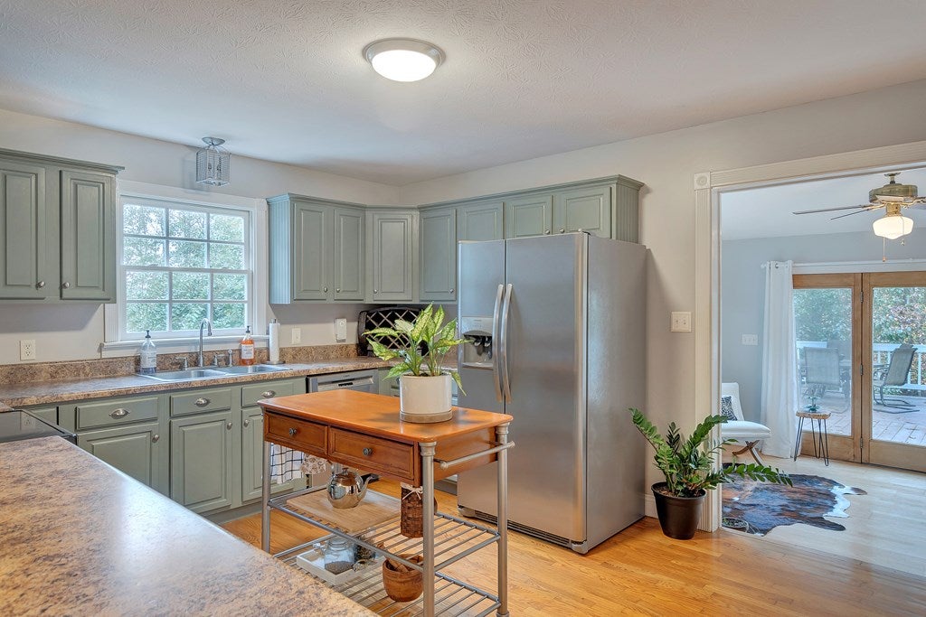 792 Fanny White Road Buckingham, VA 23921 - Photo 7 of 55 Gallery Image 7