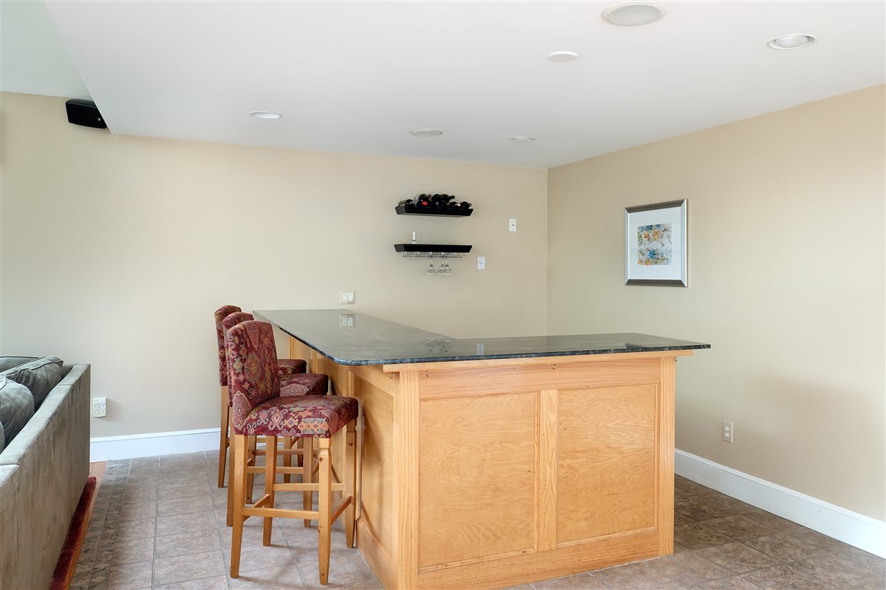25 Coach Road Stratham, NH 03885 - Photo 11 of 40