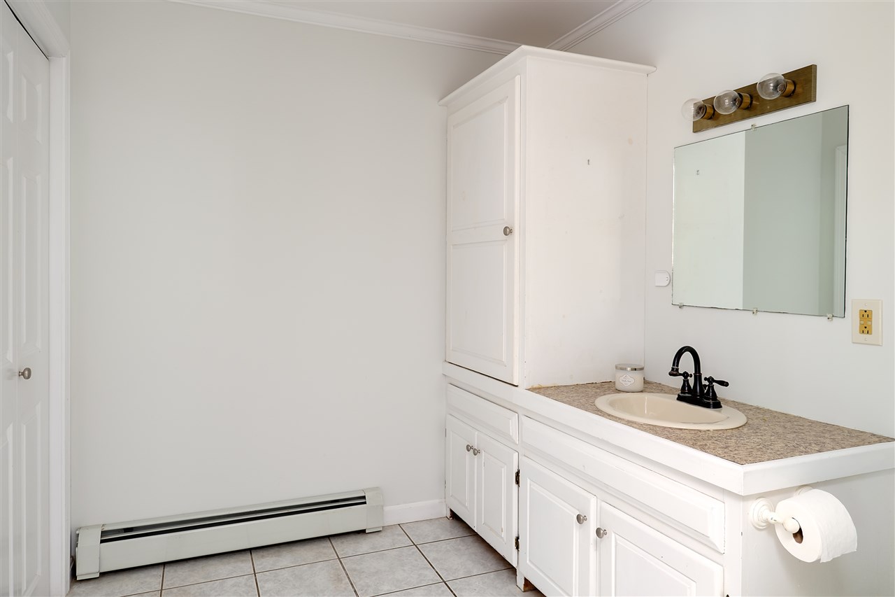 25 Coach Road Stratham, NH 03885 - Photo 19 of 40
