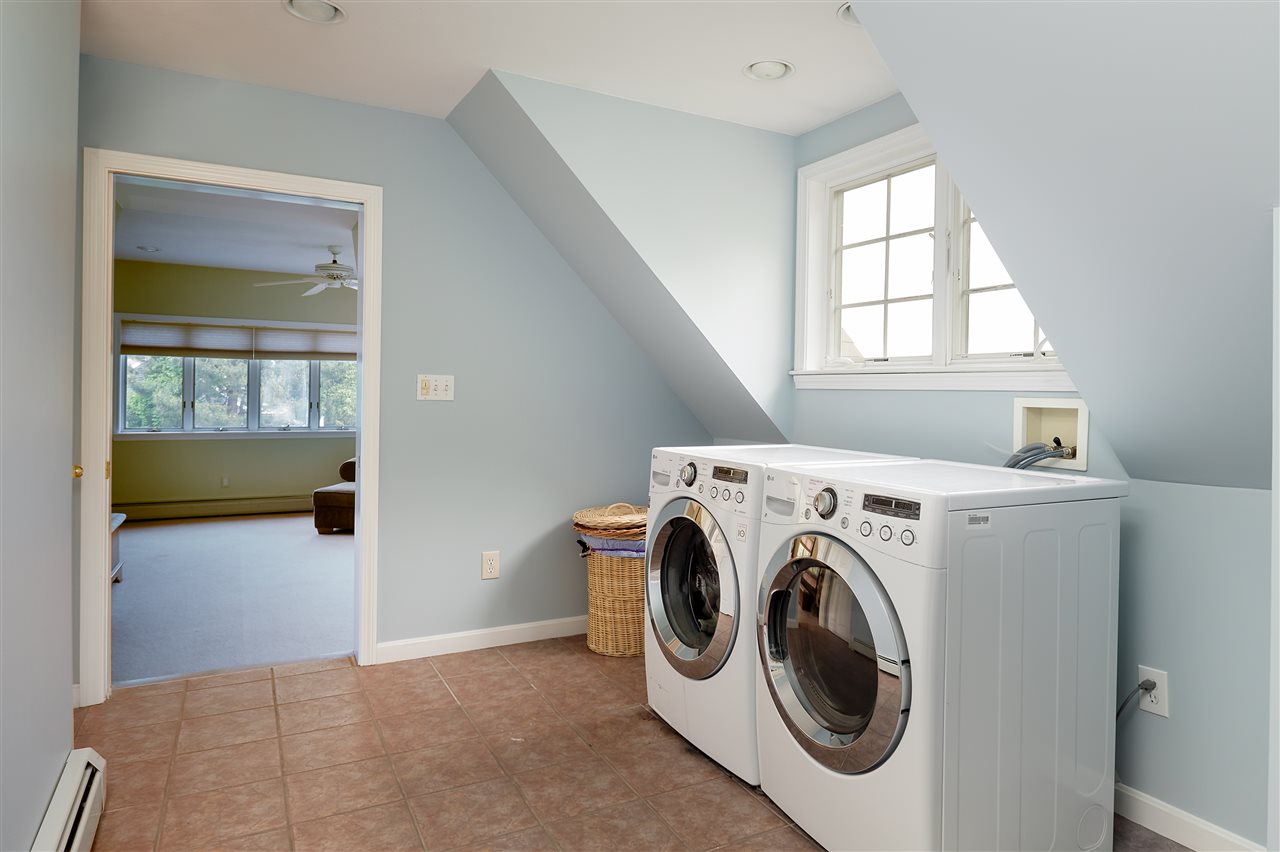 25 Coach Road Stratham, NH 03885 - Photo 24 of 40