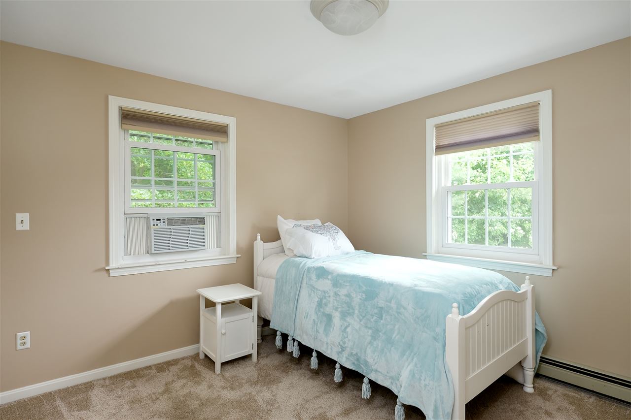 25 Coach Road Stratham, NH 03885 - Photo 27 of 40