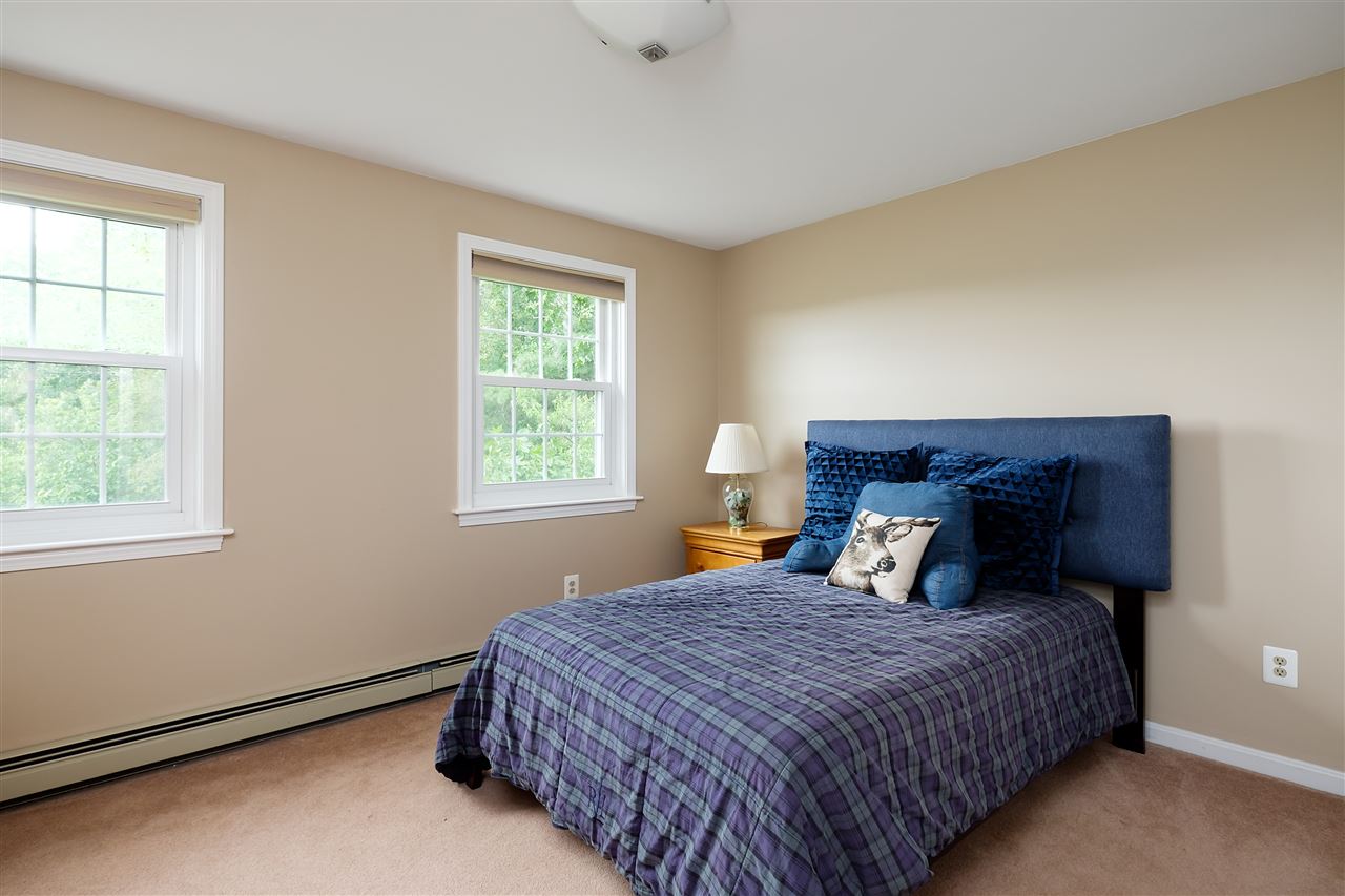 25 Coach Road Stratham, NH 03885 - Photo 28 of 40