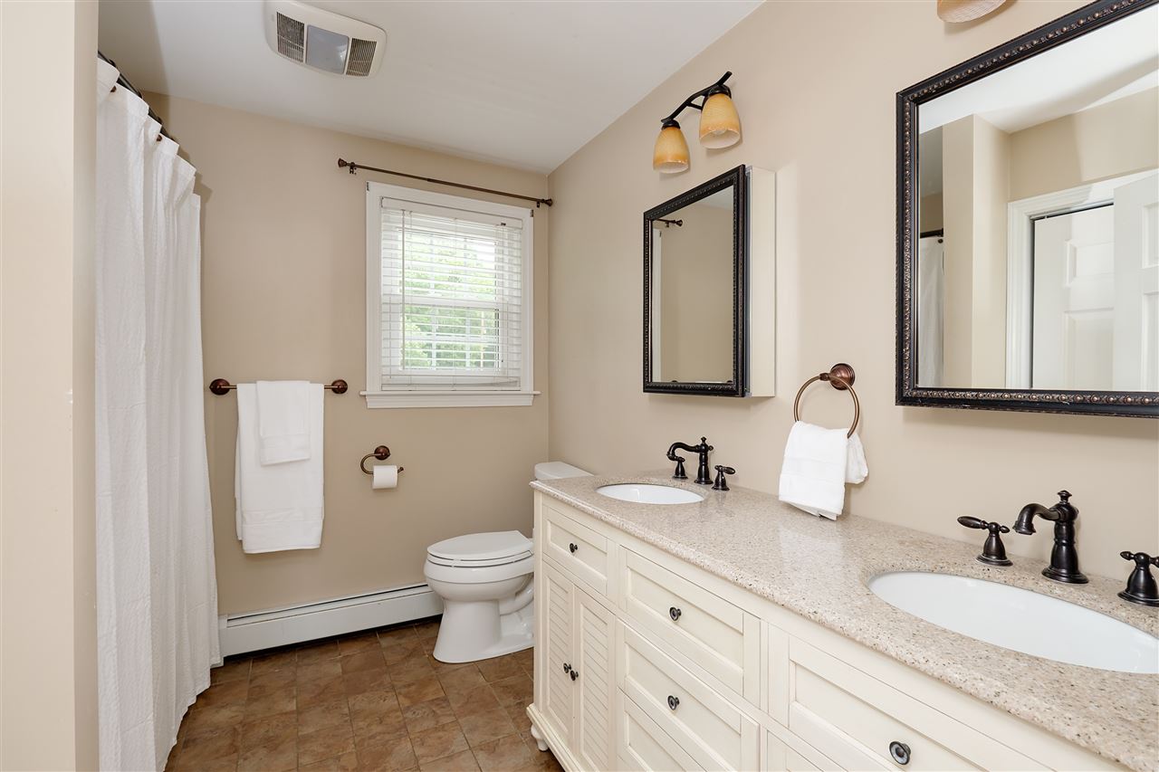 25 Coach Road Stratham, NH 03885 - Photo 30 of 40
