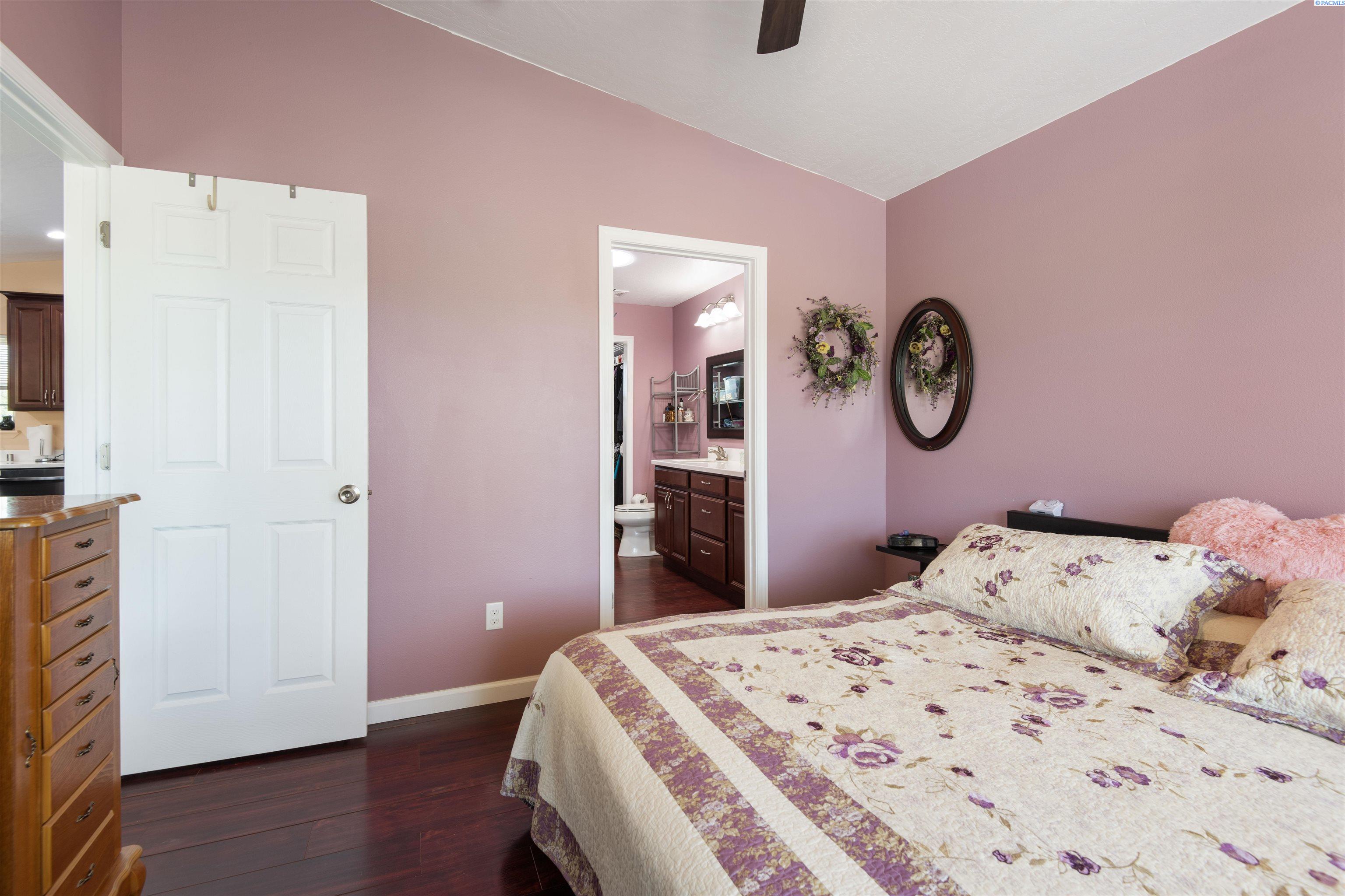 22908 Kennedy Road Benton City, WA 99320 - Photo 32 of 46 Gallery Image 32
