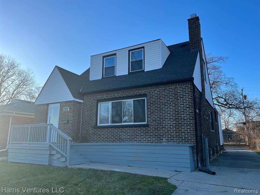 19183 Rolandale Street Grosse Pointe, MI 48236 - Photo 5 of 31