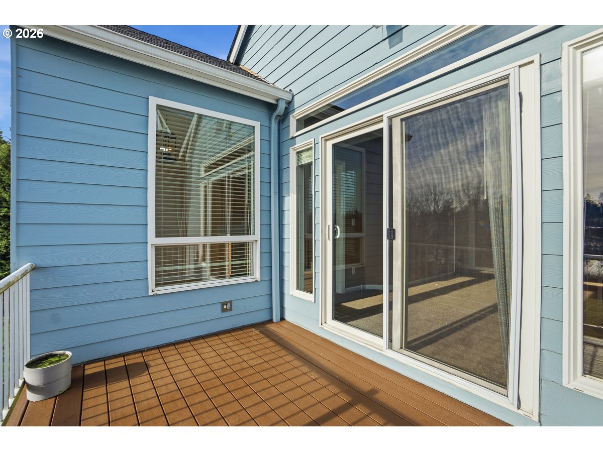 13262 Southwest Commonwealth Lane Beaverton, OR 97005 - Photo 16 of 32