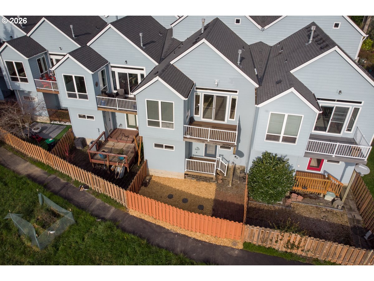 13262 Southwest Commonwealth Lane Beaverton, OR 97005 - Photo 3 of 32