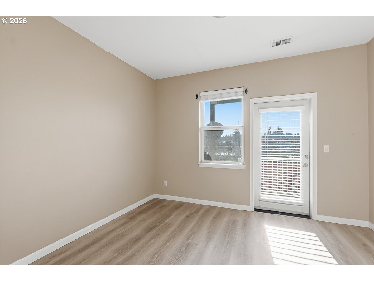 13262 Southwest Commonwealth Lane Beaverton, OR 97005 - Photo 5 of 32