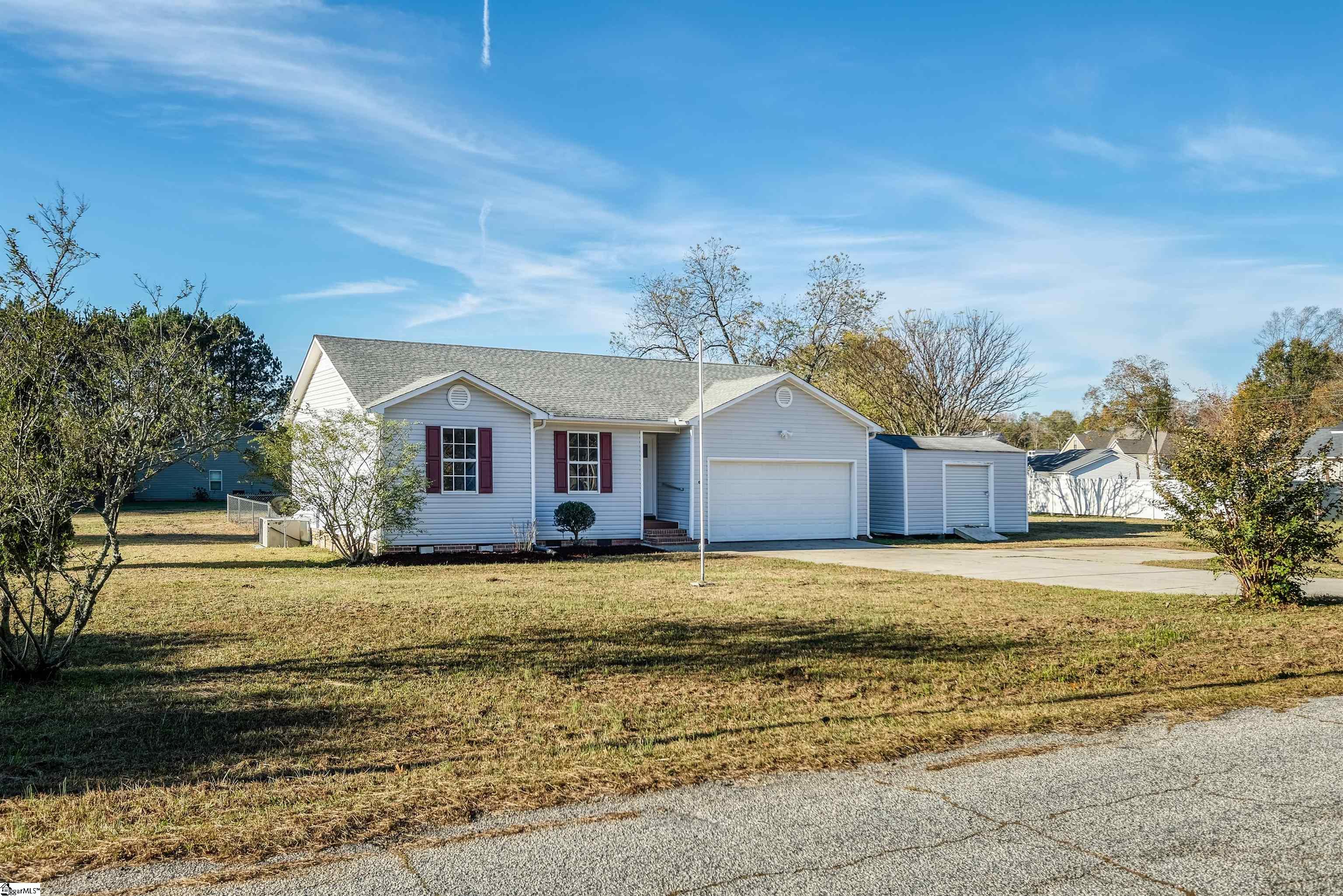 267 Clardy Road Pelzer, SC 29669 - Photo 2 of 26