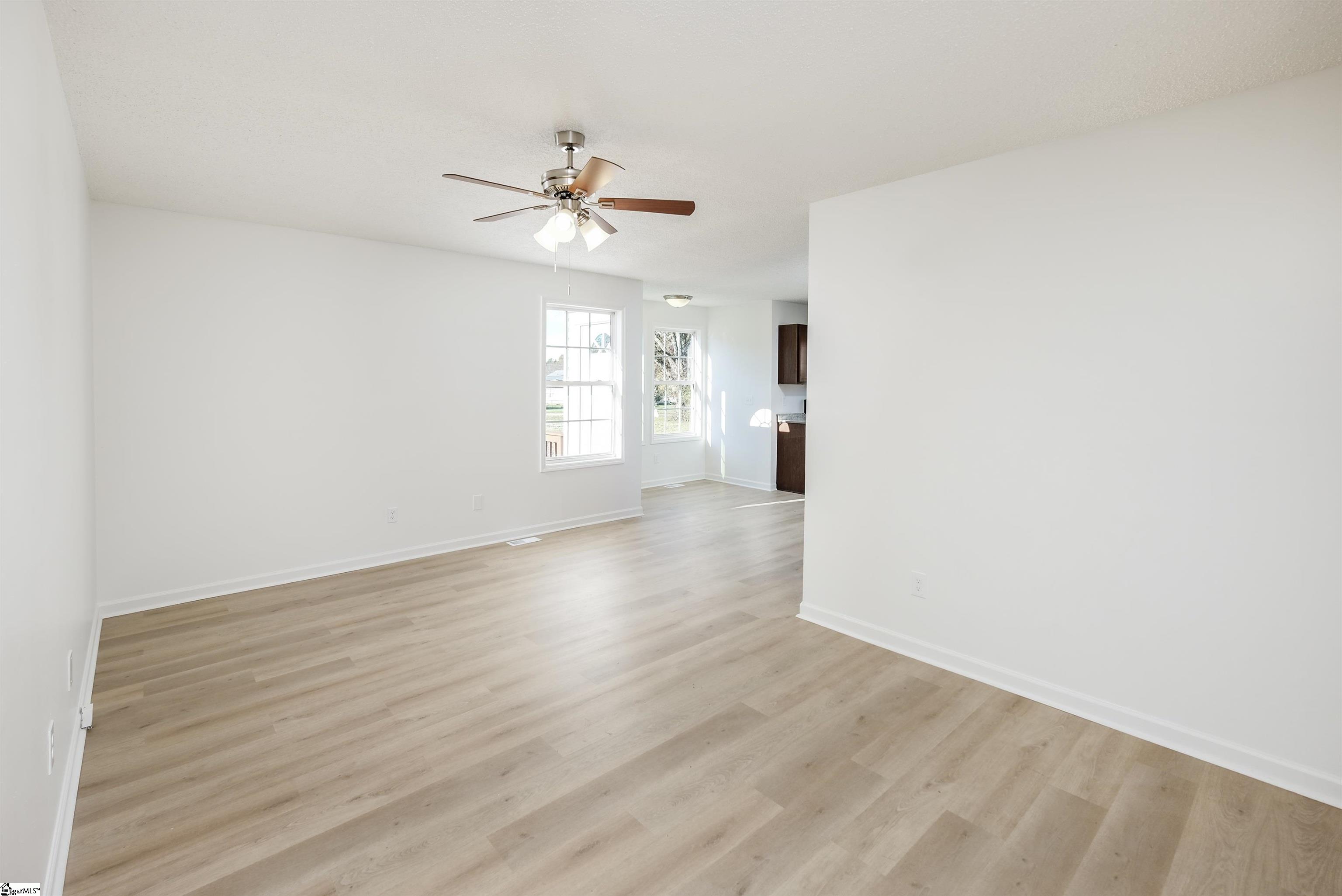 267 Clardy Road Pelzer, SC 29669 - Photo 4 of 26