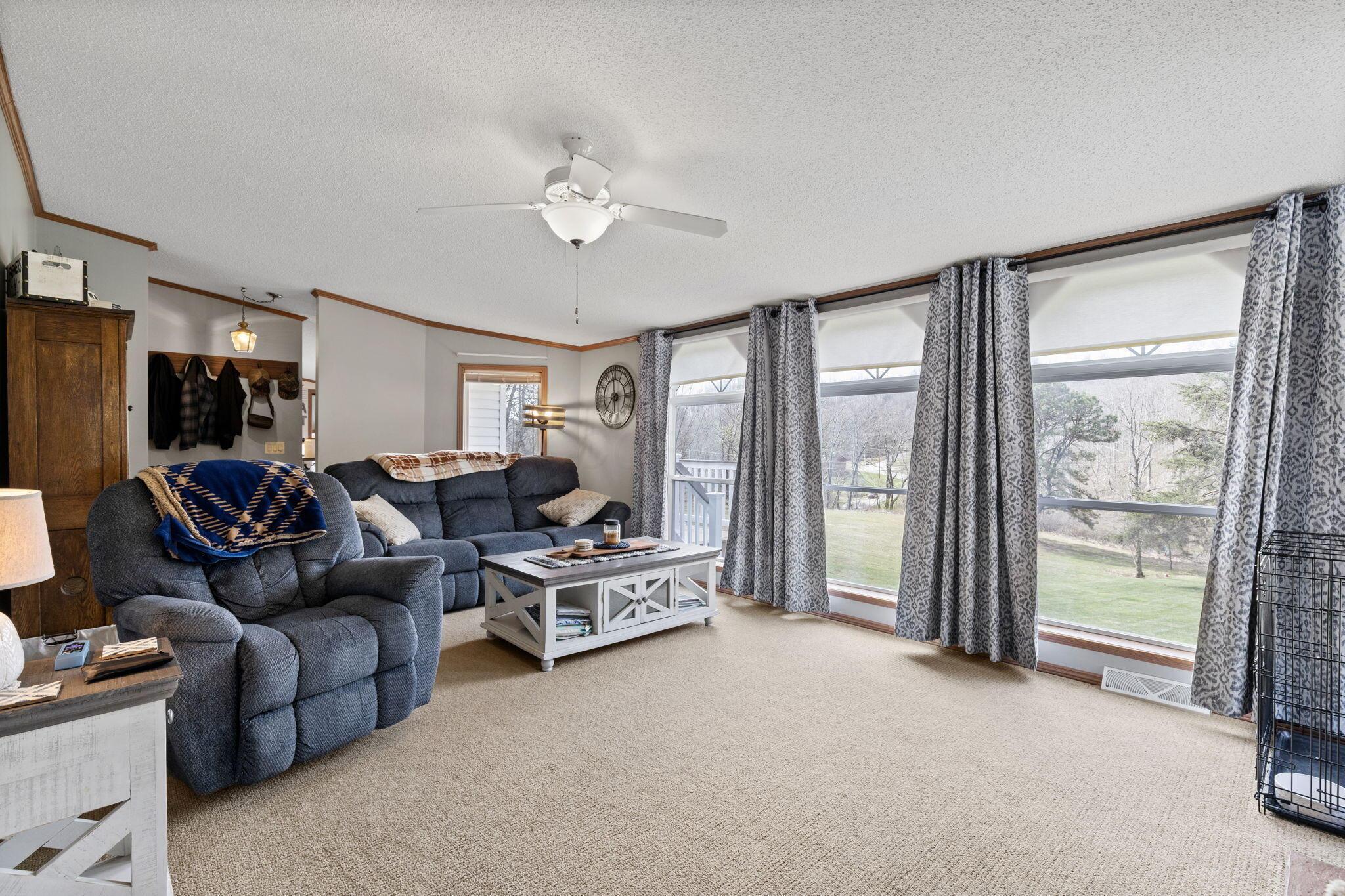 14948 Jack Run Road Rockbridge, OH 43149 - Photo 10 of 43 Living Room