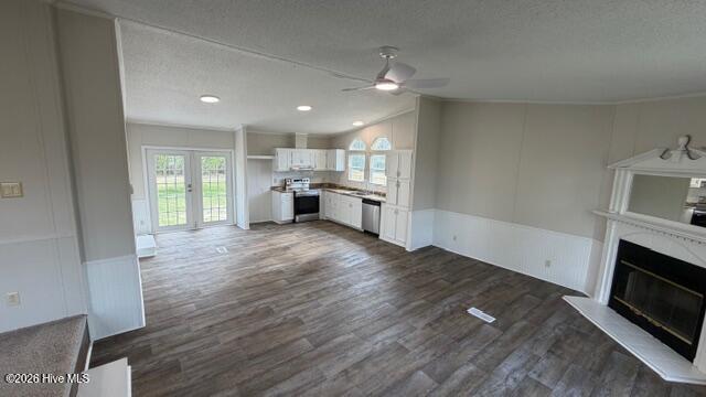 653 Old Snow Hill Road Ayden, NC 28513 - Photo 5 of 20 IMG_8986