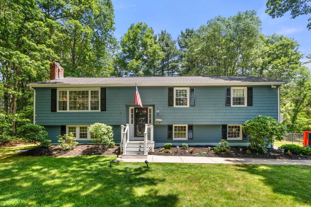 20 Billings Road Foxboro, MA 02035 - Photo 1 of 28 Gallery Image 1