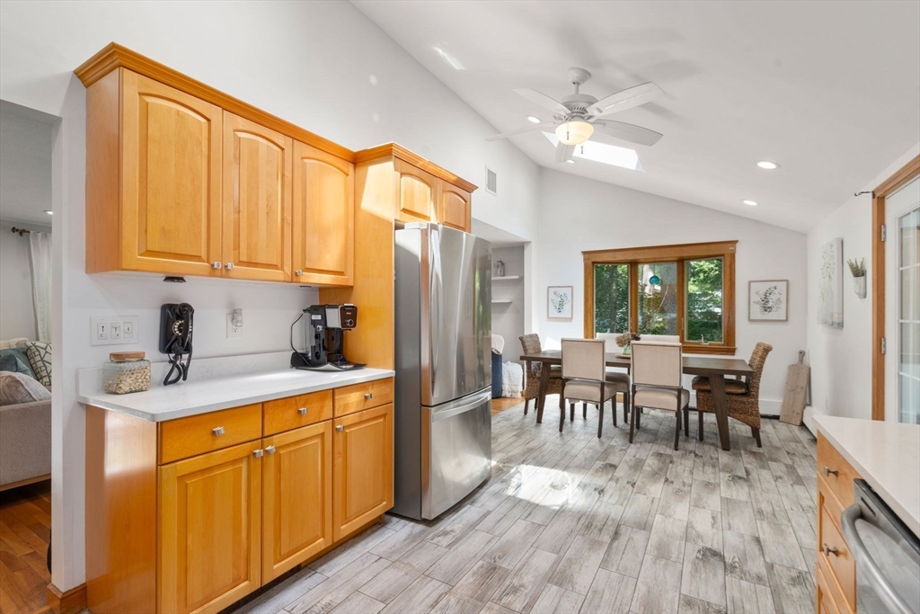 20 Billings Road Foxboro, MA 02035 - Photo 6 of 28 Gallery Image 6