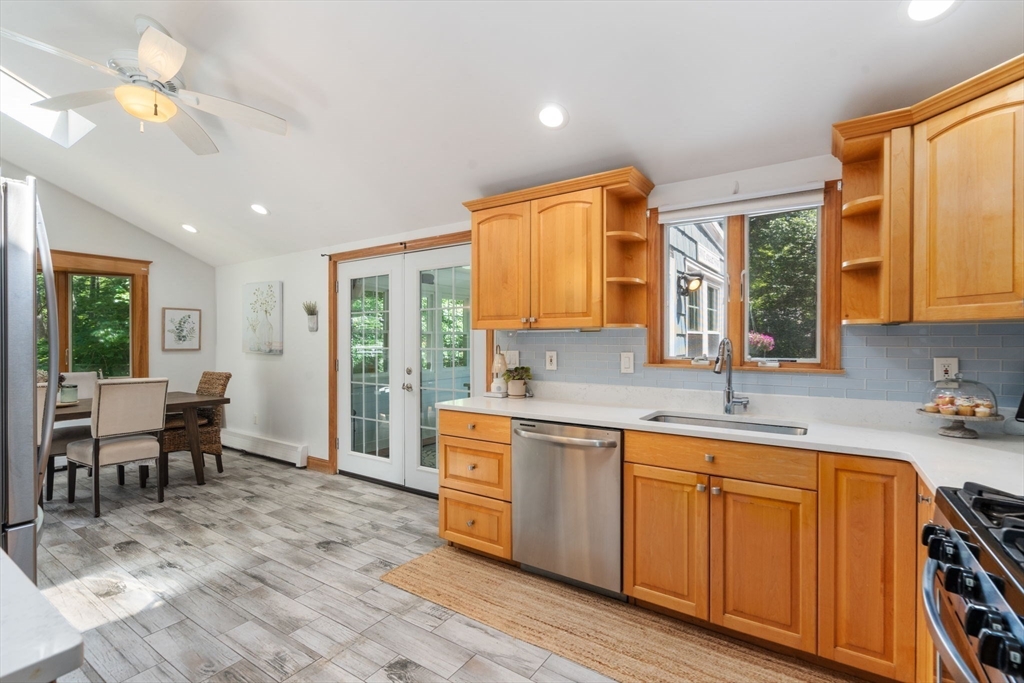 20 Billings Road Foxboro, MA 02035 - Photo 7 of 28 Gallery Image 7